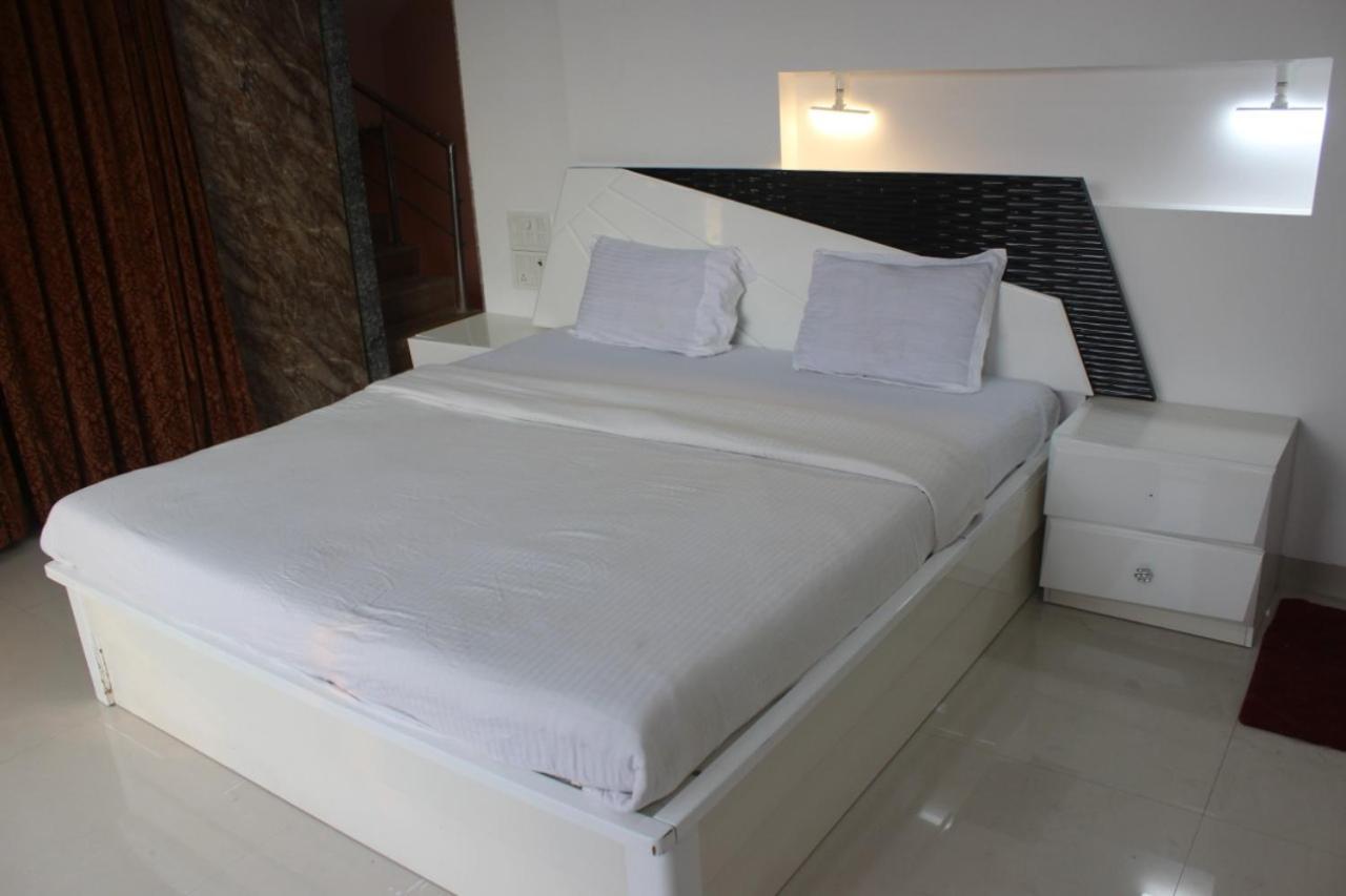 Villa 99 4Bhk Lonavla Zewnętrze zdjęcie